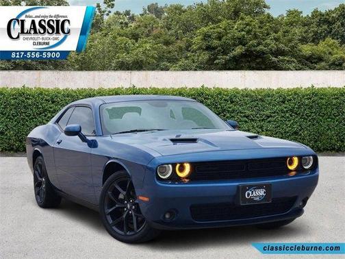 2022 Dodge Challenger SXT