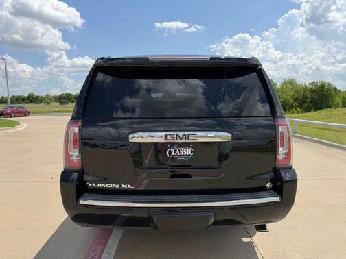 Onyx Black 2018 GMC Yukon XL Denali
