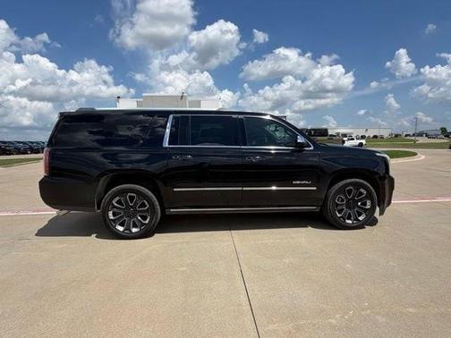 Onyx Black 2018 GMC Yukon XL Denali