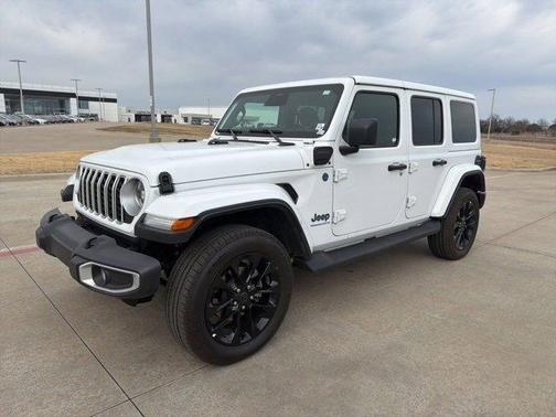 2025 Jeep Wrangler 4xe Sahara