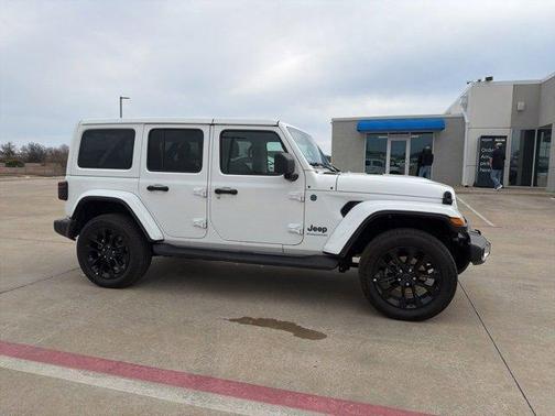 2025 Jeep Wrangler 4xe Sahara