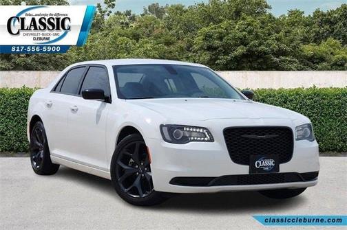 2023 Chrysler 300 Touring