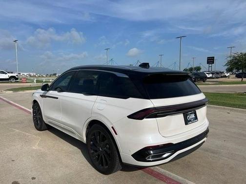 White 2024 Lincoln Nautilus Black Label