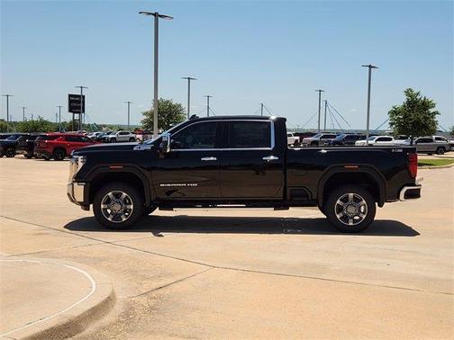 2025 GMC Sierra 2500 SLT