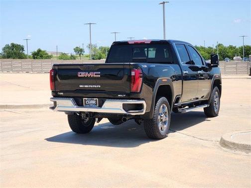 2025 GMC Sierra 2500 SLT