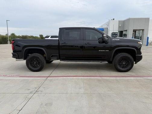 2025 Chevrolet Silverado 2500 ZR2