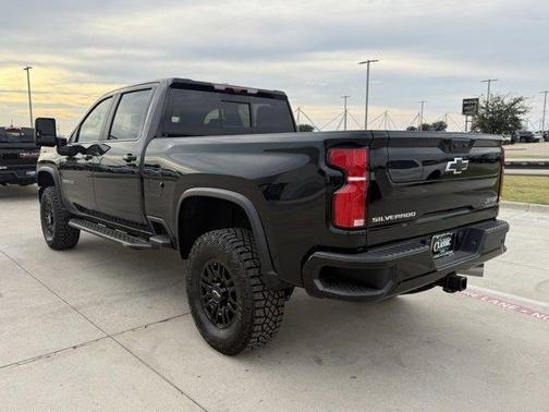 2025 Chevrolet Silverado 2500 ZR2