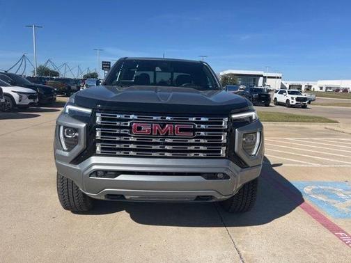 2025 GMC Canyon Denali
