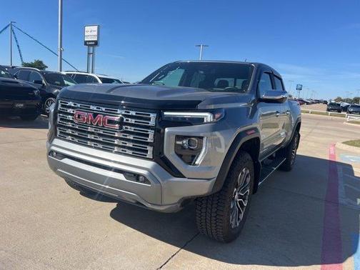 2025 GMC Canyon Denali
