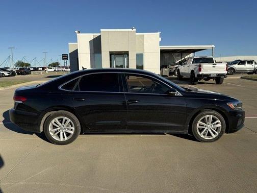 2020 Volkswagen Passat 2.0T SE