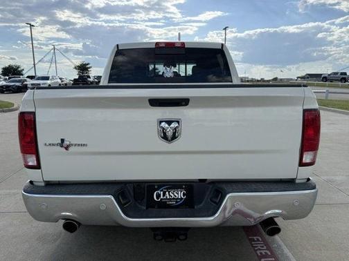 2016 RAM 1500 SLT