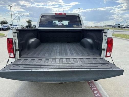 2016 RAM 1500 SLT