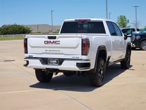 2025 GMC Sierra 2500 AT4