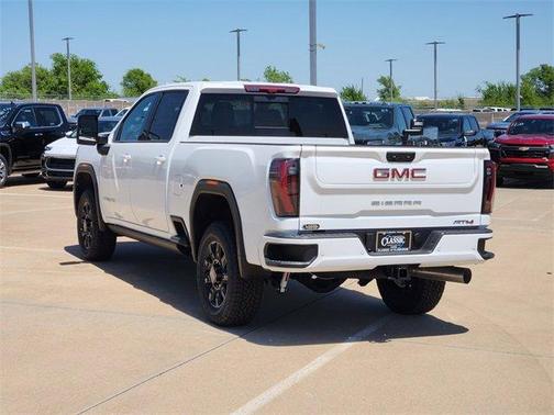 2025 GMC Sierra 2500 AT4