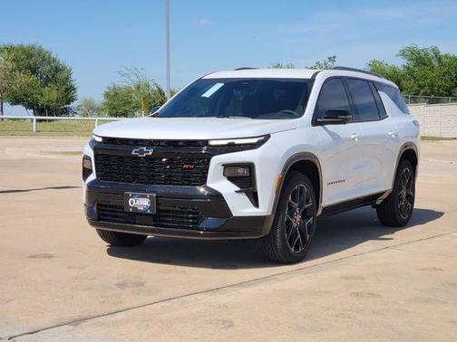 Polar White 2026 Chevrolet Traverse RS