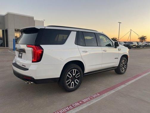 2023 GMC Yukon AT4