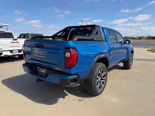 2024 GMC Canyon AT4