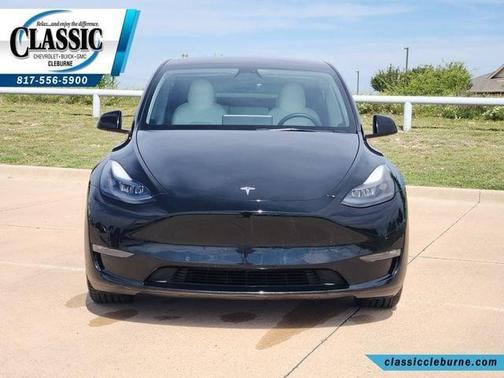 Black 2022 Tesla Model Y Performance