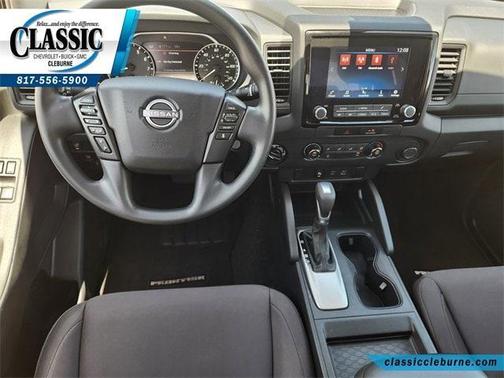 2022 Nissan Frontier S