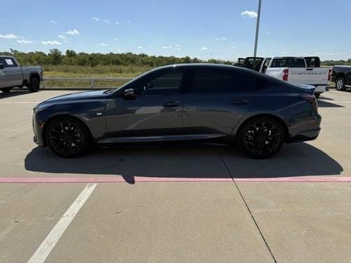 2025 Cadillac CT5 Sport