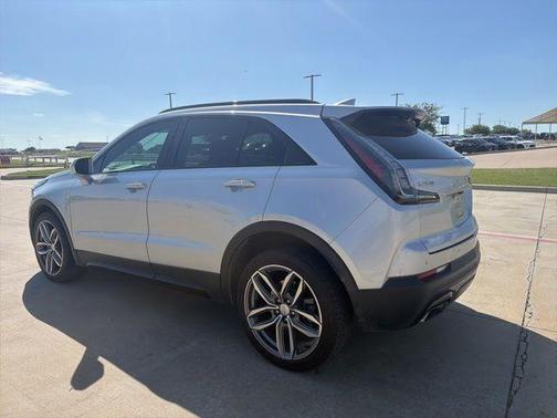 Radiant Silver Metallic 2020 Cadillac XT4 Sport
