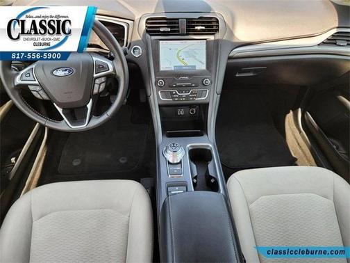 2020 Ford Fusion SE