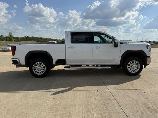 2024 GMC Sierra 2500 SLT