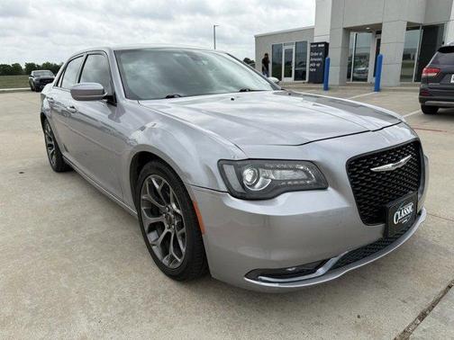 2016 Chrysler 300 S
