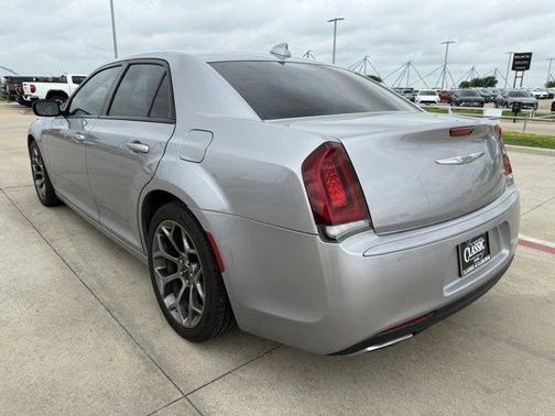 2016 Chrysler 300 S