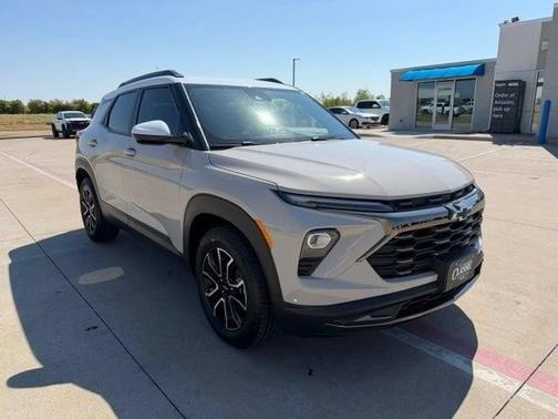 White Sand 2026 Chevrolet Trailblazer ACTIV
