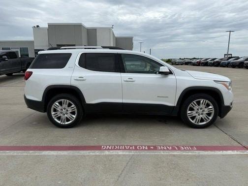 2017 GMC Acadia SLT-1