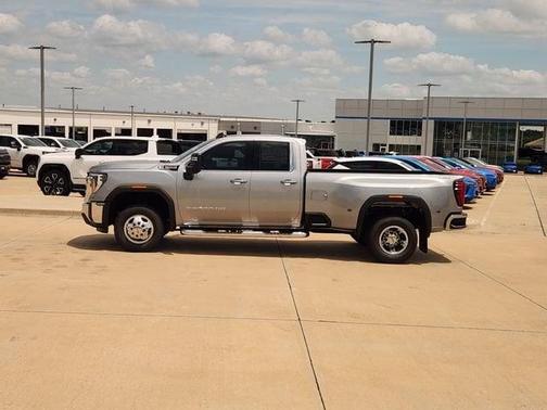 Sterling 2026 GMC Sierra 3500 SLE