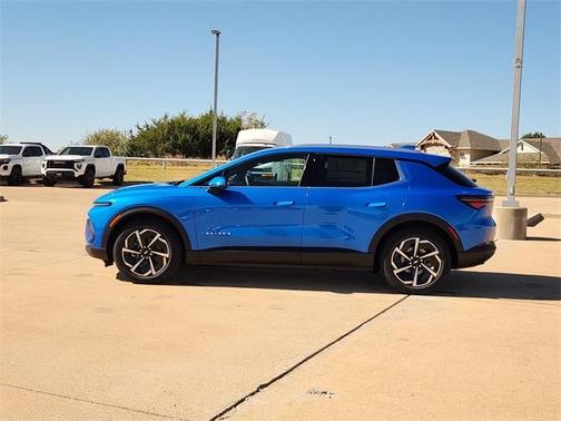 2026 Chevrolet Equinox EV LT 2