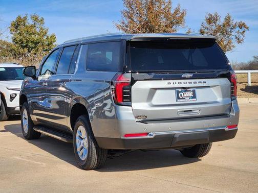 Sterling Gray Metallic 2026 Chevrolet Suburban LS