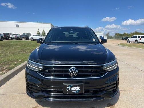 2023 Volkswagen Tiguan 2.0T SE R-Line Black