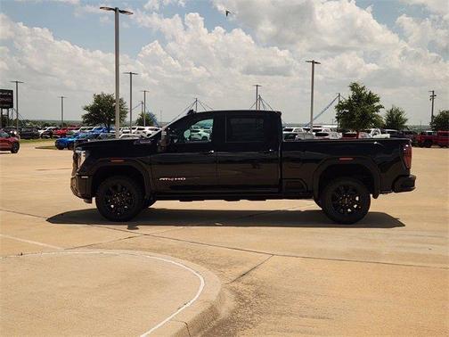 2025 GMC Sierra 2500 AT4