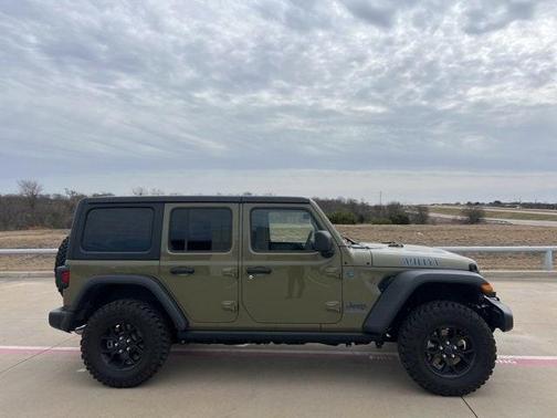 2025 Jeep Wrangler 4xe Sport
