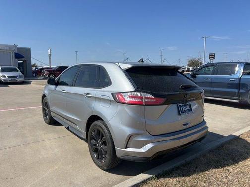 2023 Ford Edge SE