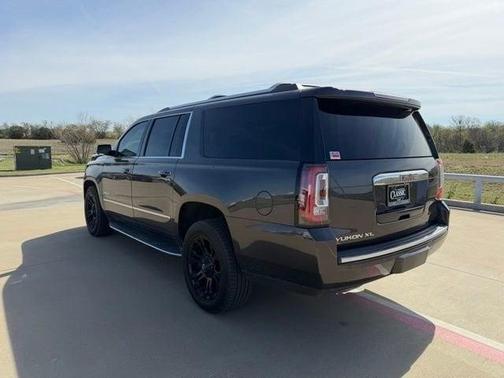 2017 GMC Yukon XL Denali