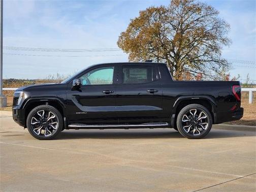 2025 GMC Sierra EV Denali