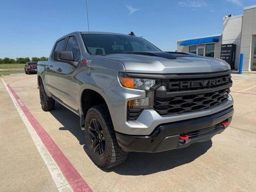 Sterling Gray Metallic 2024 Chevrolet Silverado 1500 Custom Trail Boss