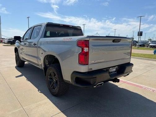 Sterling Gray Metallic 2024 Chevrolet Silverado 1500 Custom Trail Boss