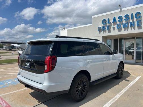 Silver 2025 Ford Expedition Active