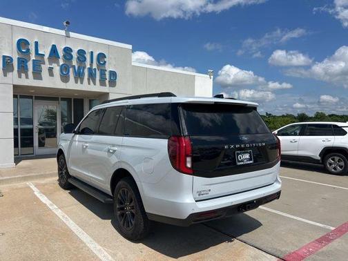 Silver 2025 Ford Expedition Active