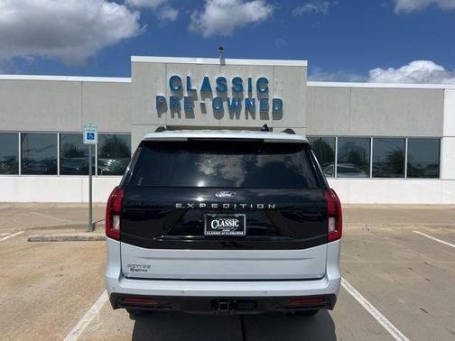 Silver 2025 Ford Expedition Active