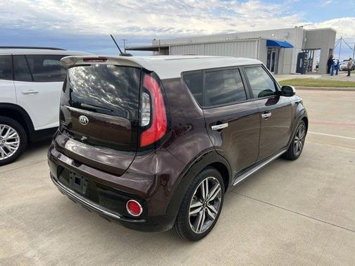 2017 Kia Soul +