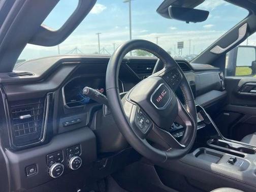 Onyx Black 2025 GMC Sierra 2500 AT4