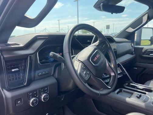 Onyx Black 2025 GMC Sierra 2500 AT4