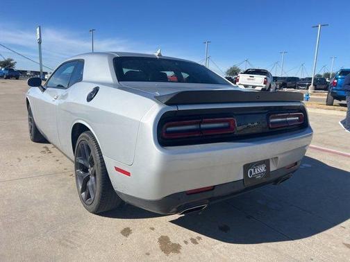 2020 Dodge Challenger SXT