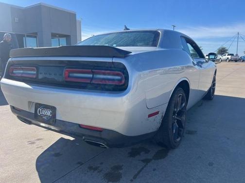 2020 Dodge Challenger SXT